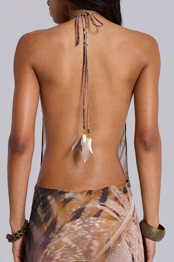 Alameda metallic chiffon maxi-jurk met cowl en open rug