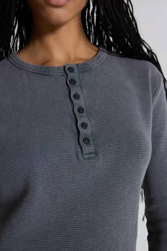 Antracietkleurige Henley-top met wafelstructuur