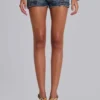 Ardor mini-denimshort in blauwe wassing