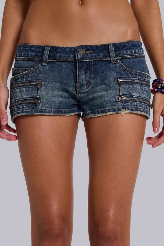 Ardor mini-denimshort in blauwe wassing