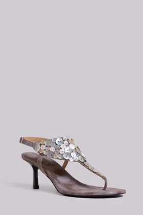 Azaela metallic sandalen met knopen en hak