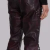 Bordeauxrode bootcut-broek van imitatieleer met studs