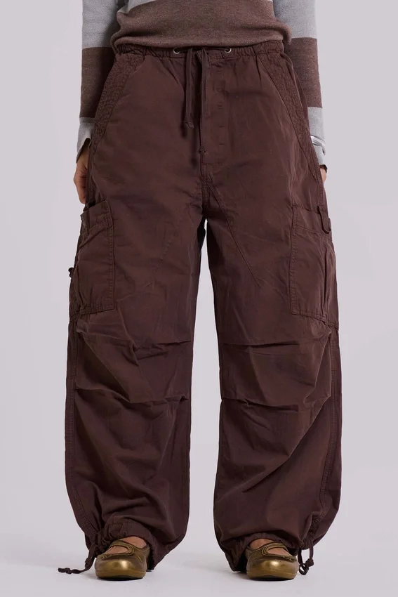Bruine parachute-cargobroek