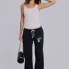 Cleo slouchy bootcut-jogger in zwart
