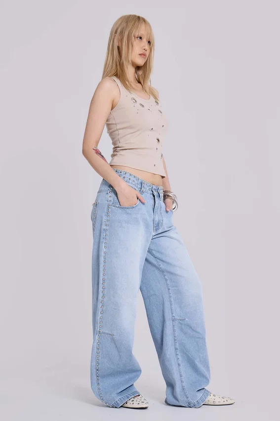 Colossus Jeans met spijkers in lichtblauwe wassing