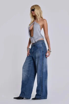 Colossus Jeans met studs in middenblauwe wassing
