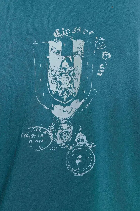 Cropped T-shirt met embleem