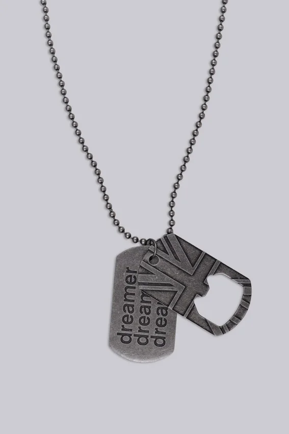Dreamer-hanger met dogtag als ketting