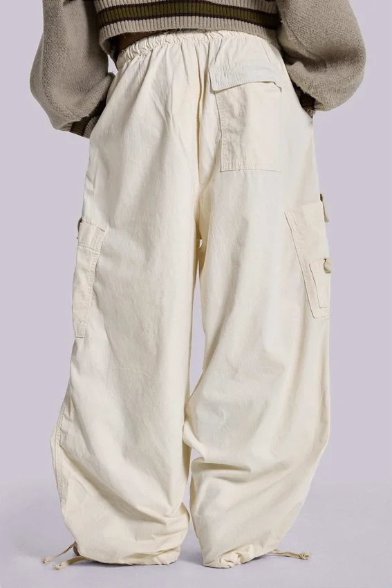 Ecru Parachute Cargo-broek