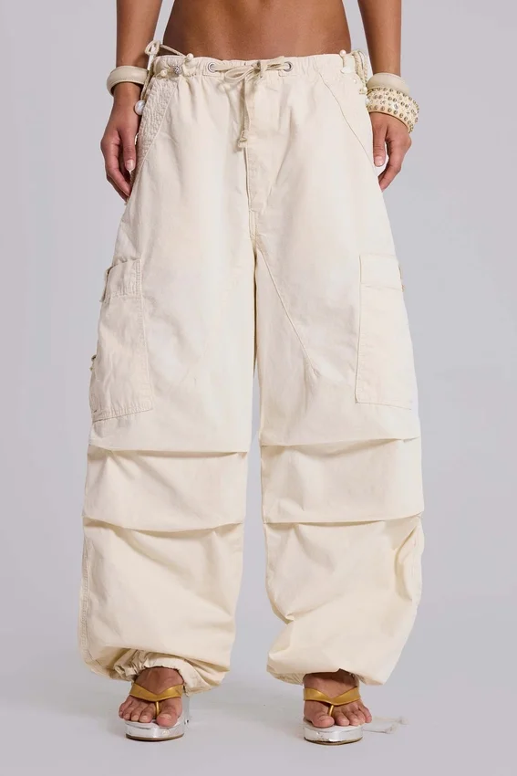 Ecru Parachute Cargo-broek