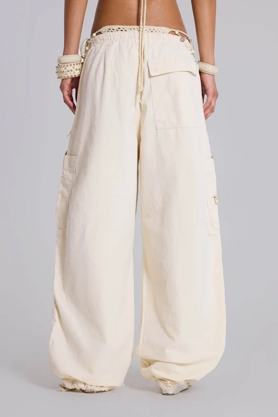 Ecru Parachute Cargo-broek