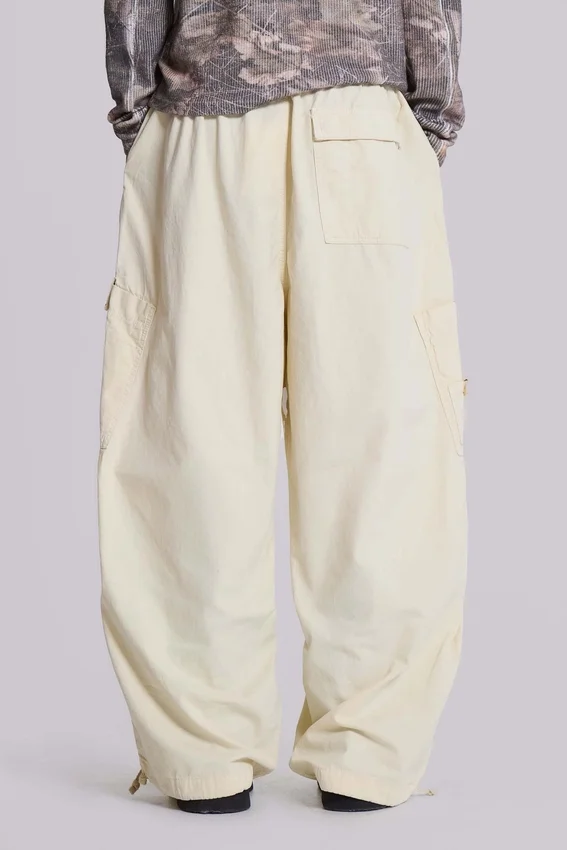 Ecru Parachute Cargo-broek