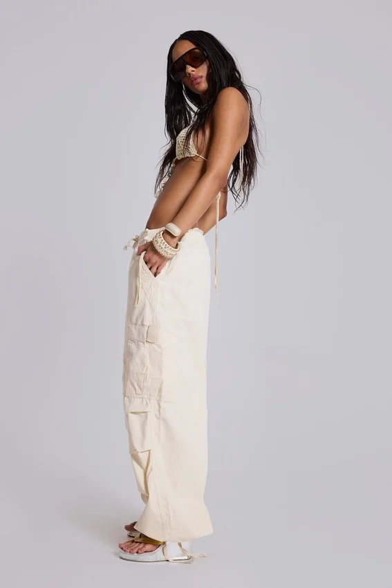 Ecru Parachute Cargo-broek
