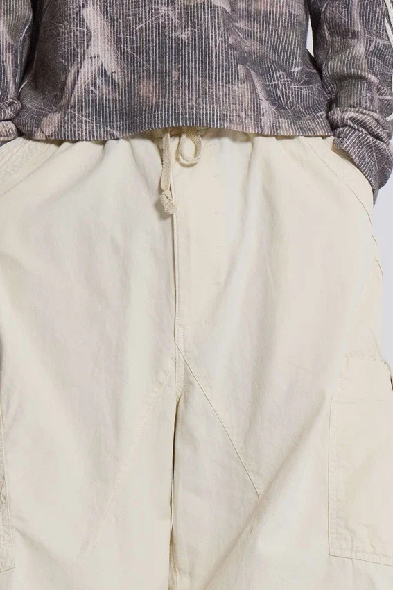Ecru Parachute Cargo-broek