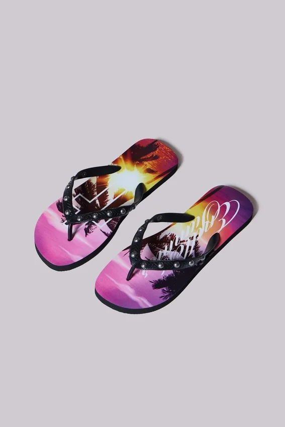 Endless Summer teenslippers met studs