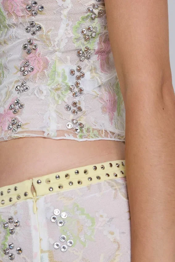 Fioretta midi-rok van kant met studs