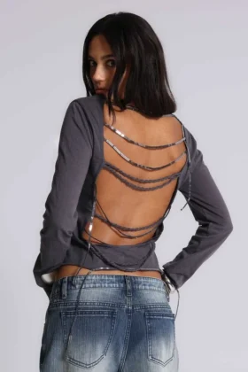 Fira T-shirt met V-hals en pailletten