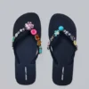 Flip-flops met juweelbedeltjes