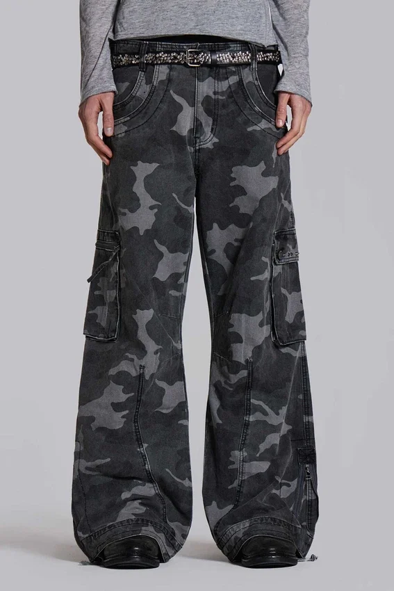 Gewassen zwarte cargo-broek met Trooper-camouflagepatroon