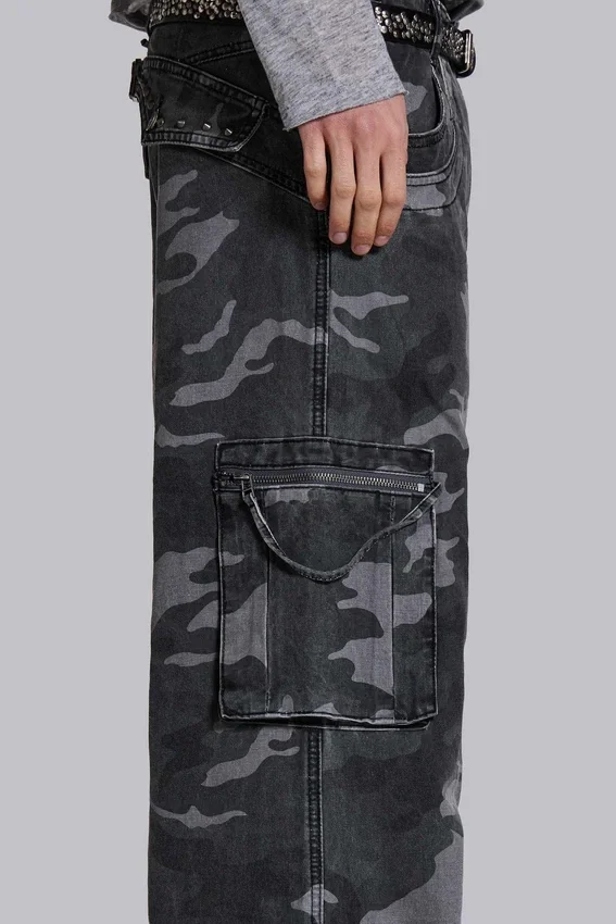 Gewassen zwarte cargo-broek met Trooper-camouflagepatroon