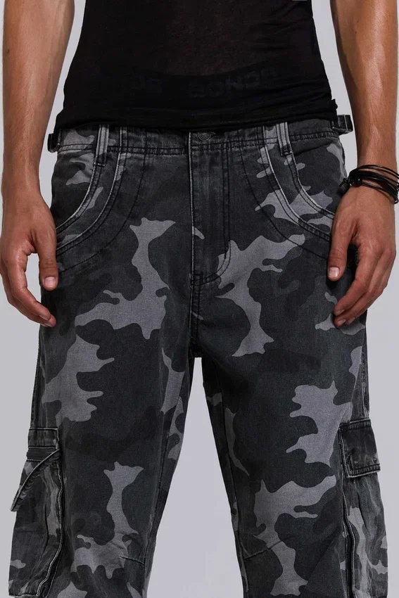 Gewassen zwarte cargo-broek met Trooper-camouflagepatroon
