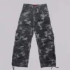 Gewassen zwarte cargo-broek met Trooper-camouflagepatroon