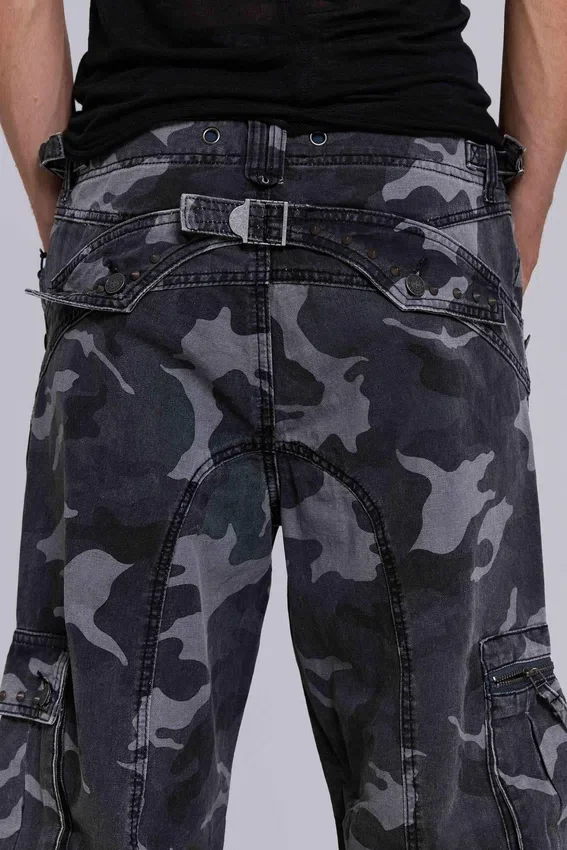 Gewassen zwarte cargo-broek met Trooper-camouflagepatroon