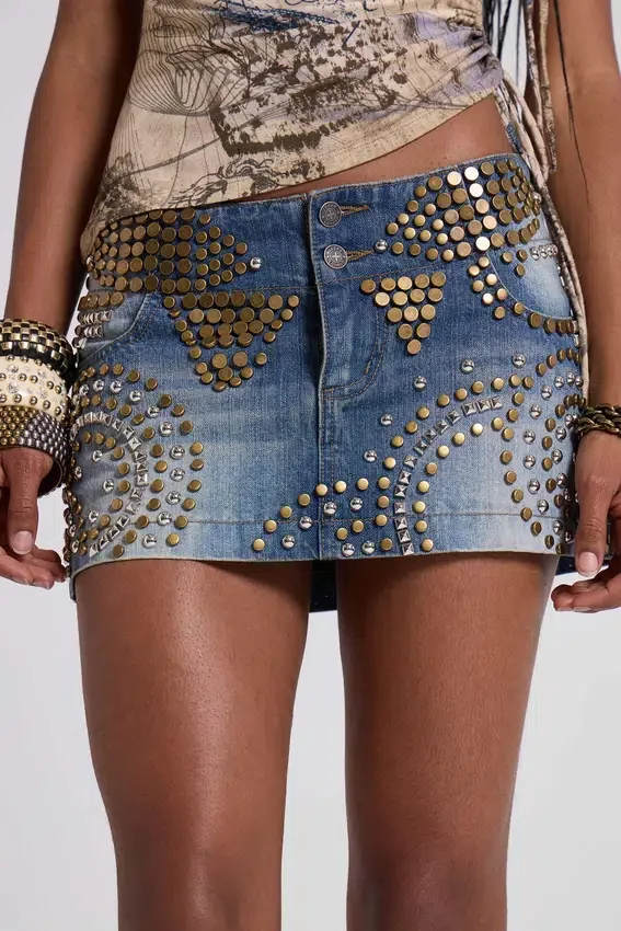 Hena-denimminirok met studs
