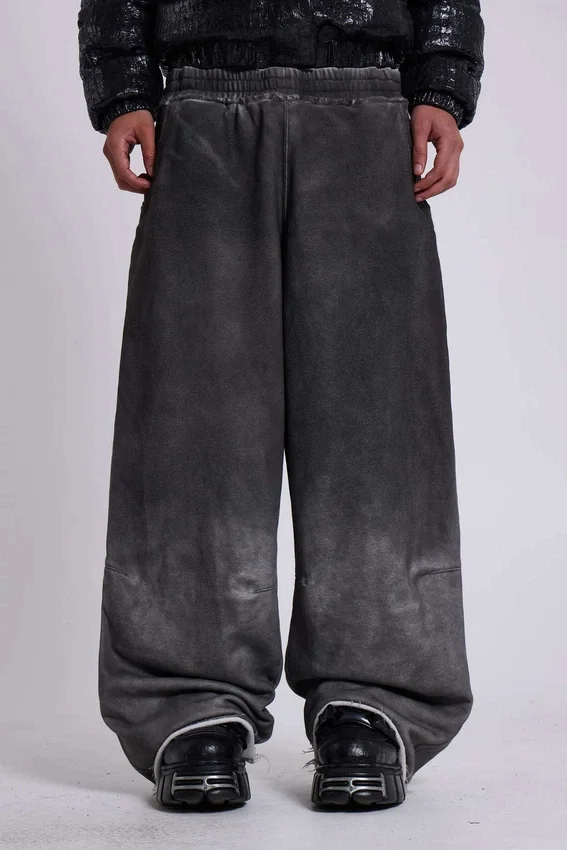 Joggingbroek met studs en Monster Joggers