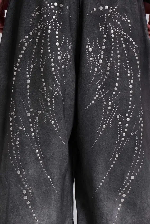 Joggingbroek met studs en Monster Joggers