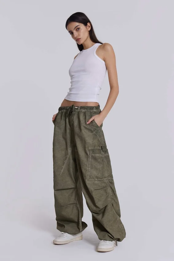 Kaki Parachute Pants met oliewas