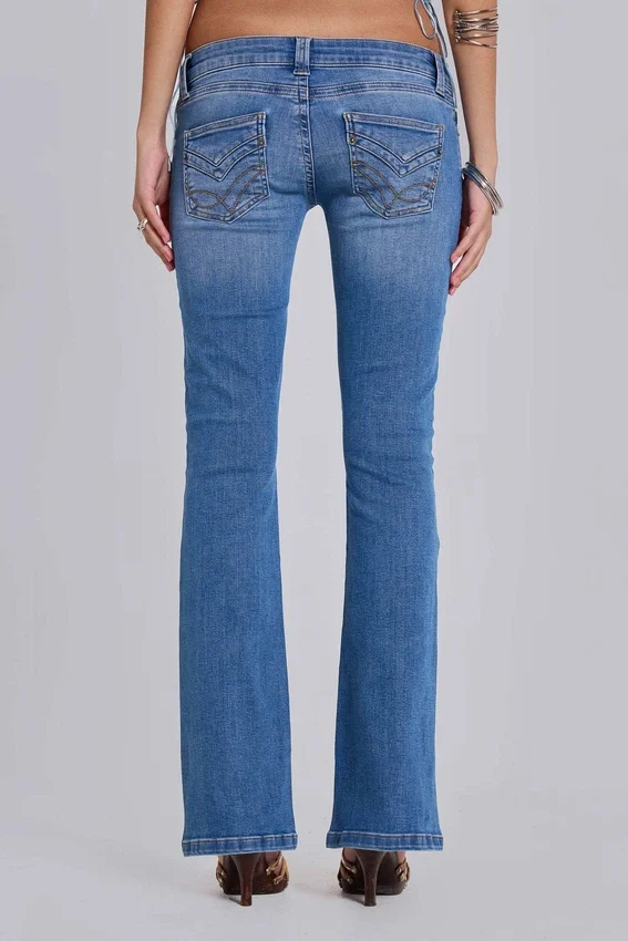 Kelsey skinny bootcut-Jeans met lage taille in middenblauwe wassing
