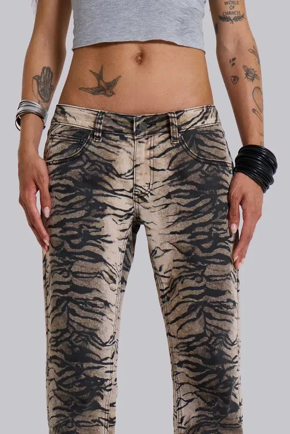 Leona bootcut-Jeans in Cooper met tijgerprint