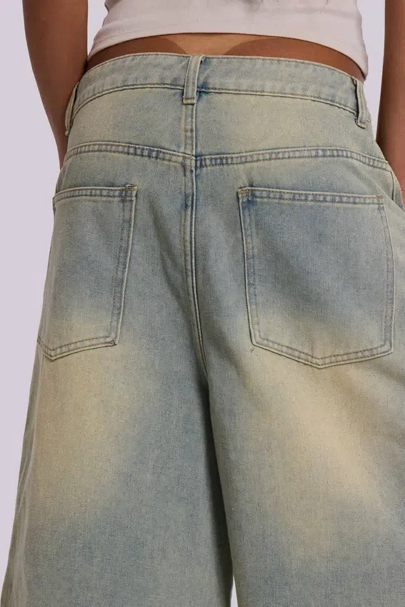 Lichtgewassen jumbo-jeansshorts