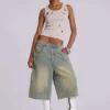 Lichtgewassen jumbo-jeansshorts