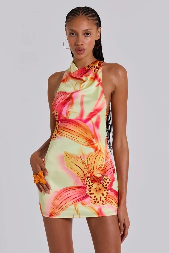 Lucia mini-jurk met open rug en bloemendetail