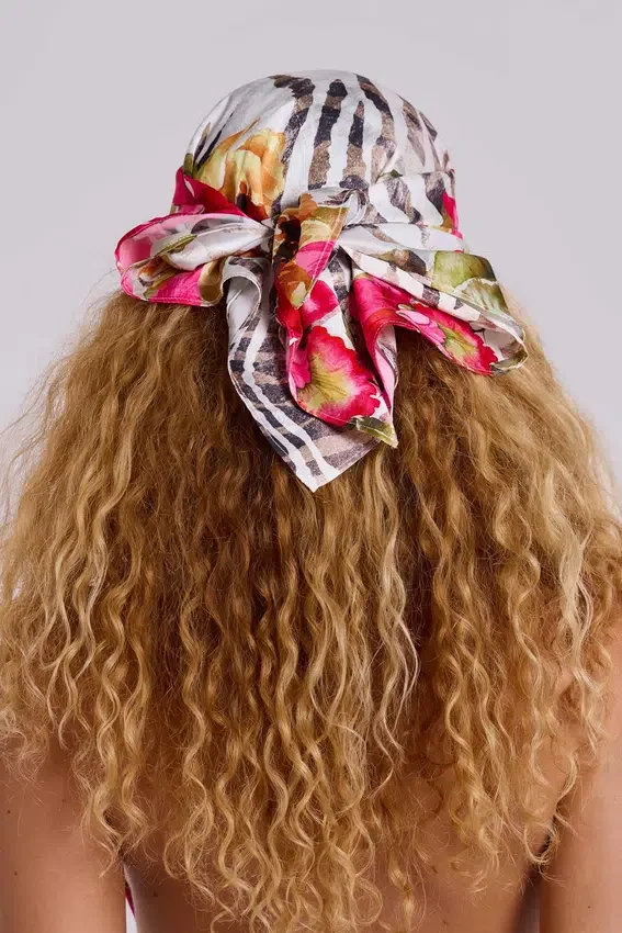 Mae satijnen multifunctionele bandana-sjaal