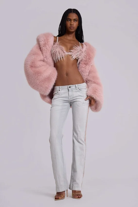 Mara oversized jas van imitatiebont in roze