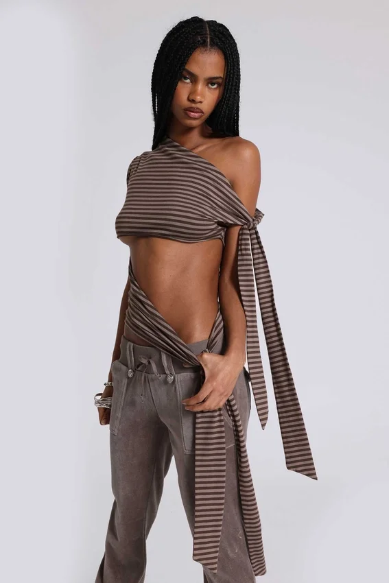 Mena asymmetrische top in bruin