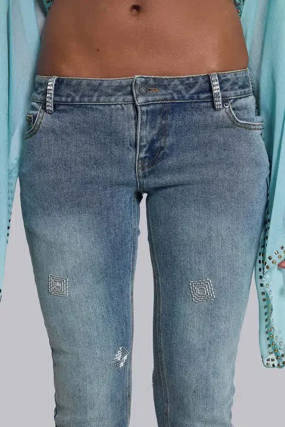 Met de hand geregen Cooper-Jeans met bootcut
