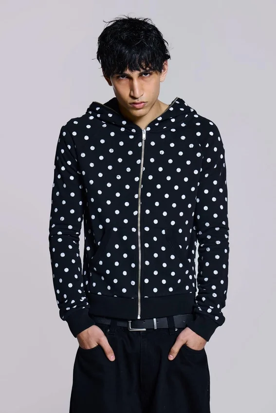Mono zwarte hoodie met stippen