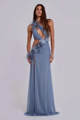 Noctelle maxi-jurk met uitsnijdingen en veren