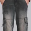 Off Duty cargo met rechte pijpen