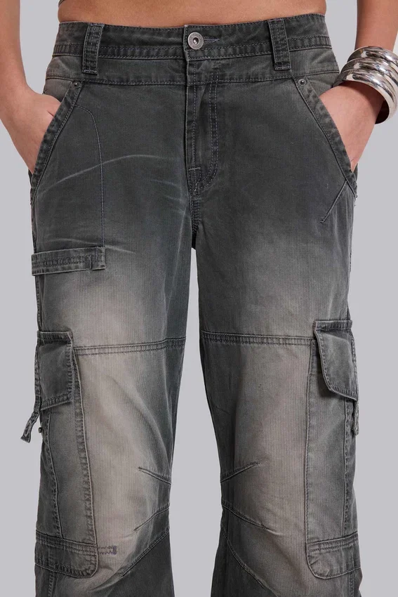 Off Duty cargo met rechte pijpen