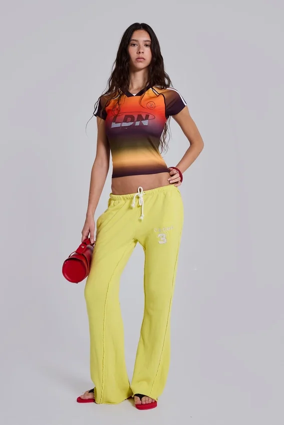 Cleo slouchy bootcut-jogger in neon