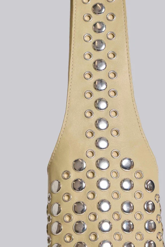 Osmium leren tas met studs in crème