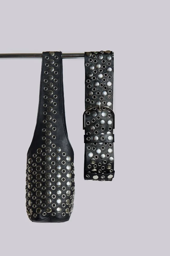 Osmium-riem met studs in zwart