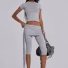 Oxara sandalen met sleehak en slangenketting