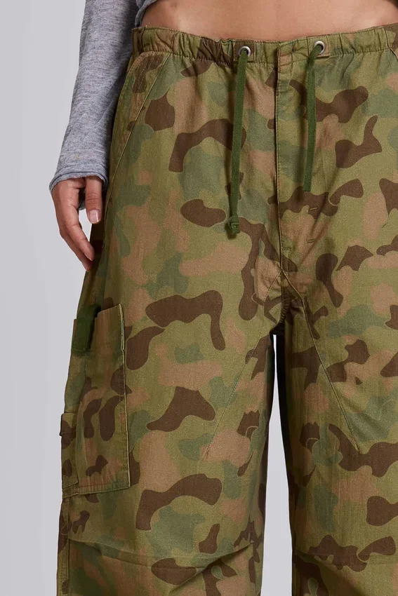 Parachute Pants in eendenkamouflage
