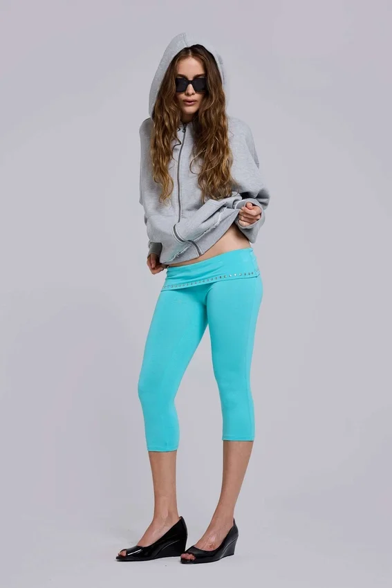 Quinn jersey capri met studs in turkoois